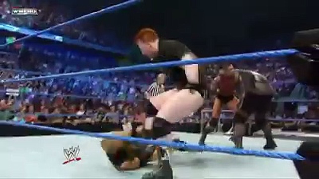 Randy Orton dance after RKO!!! The BOSS