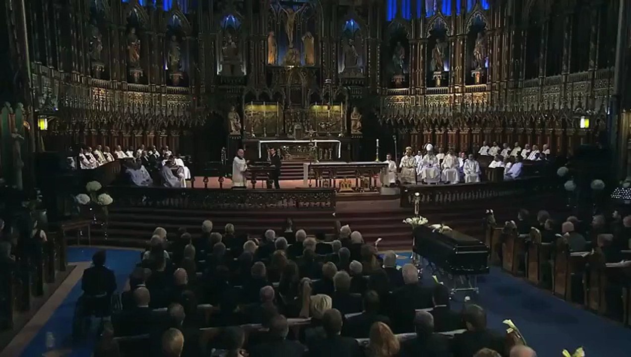 La vidéo du bouleversant adieu de Céline Dion et ses enfants à René Angélil