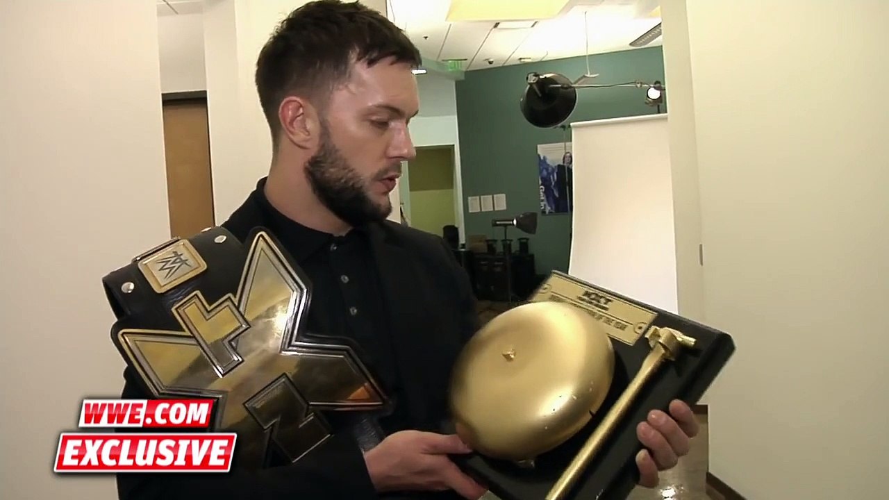 Finn Bálor accepts the Overall Competitor of 2015 NXT Year-End Award: January 13, 2016