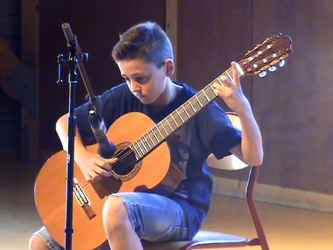 M2U01607 guitare, Musique brésilienne, Ahmed El Salam, audition du 11 juin 2014 Ateliers Musicaux de Scy Chazelles