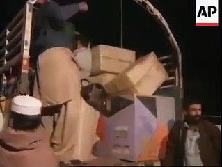 kalsoom Nawaz 2002 When She Going Out of Country Rare Video