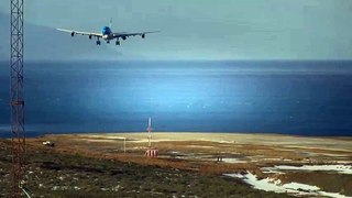 ATERRIZAJE CON VIENTO CRUZADO EN USHUAIA  EN UN  A34DE AEROLINEAS ARGENTINAS  Video Arts