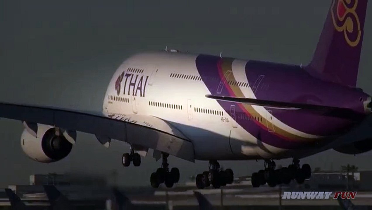 Crosswind landing!!! Thai Airways International HS-TUA Airbus A380-84landing Narita Airport  Video Arts