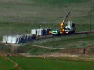 Li Dêrikê Dewleta Tirk hazirtiya lêkirina dîwar dike الدولة التركية تستعد لبناء جدار في ديرك