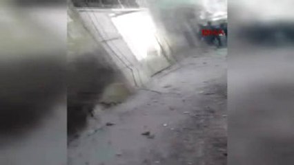 Kilis'te Suriye Tarafından Atılan Roket Mermisin Düşmesinin Hemen Ardından Çekilen Görüntüler