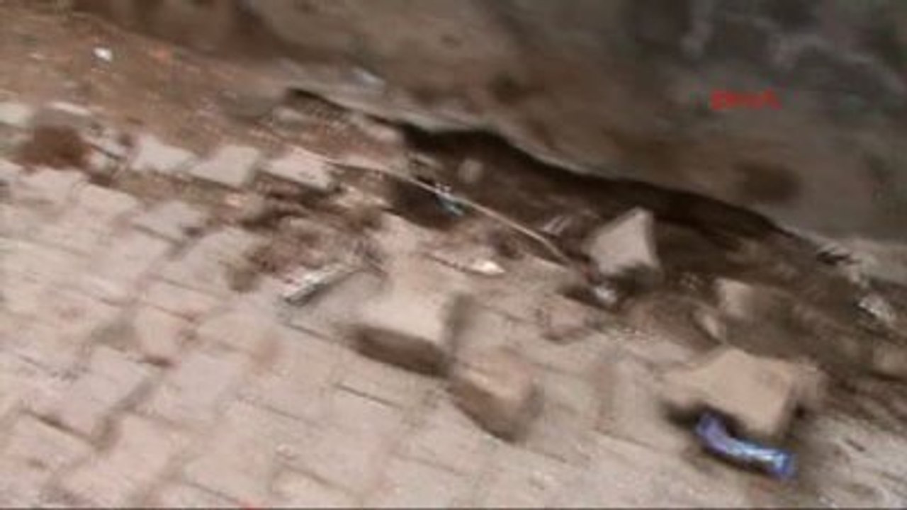 Silopi'de Tuzaklanan Patlayıcıları İmha Etme Çalışmaları Sürüyor