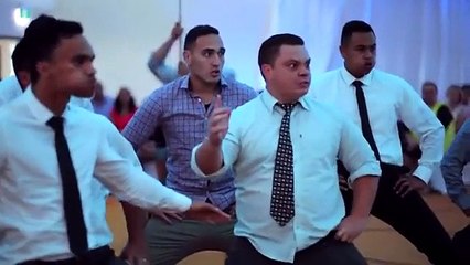 Yeni Zelanda düğününde Haka dansı