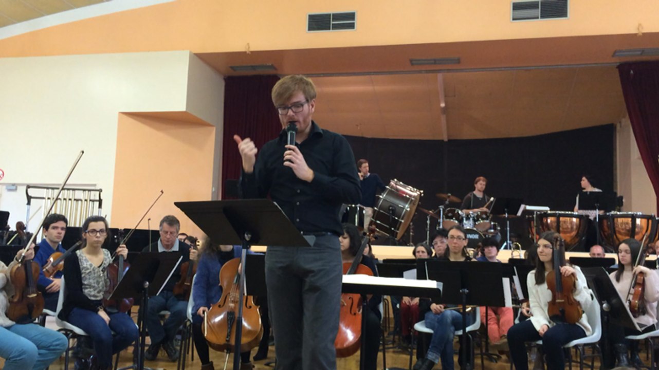 L'orchestre symphonique présenté aux enfants
