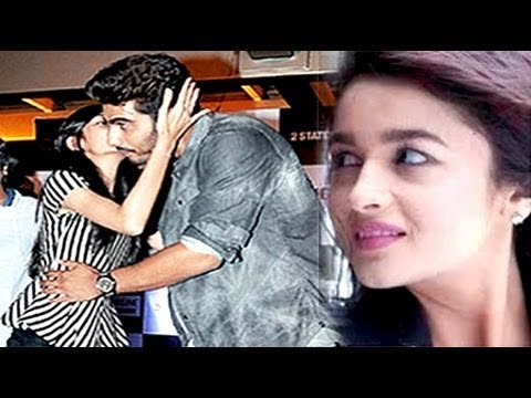 Girl KISSES Arjun Kapoor In Public - Alia Bhatt SHOCKED