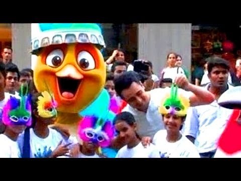 Imran Khan Promotes Rio 2 Flash Mob