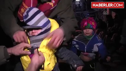 Hamile Afgan Kadın Yaşama "Güven"Le Tutundu