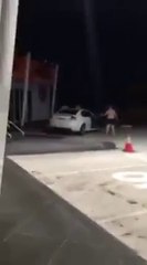 Robbery Gone Wrong - 2 Guys witness Robbery, take Thieves car keys and chase him!
