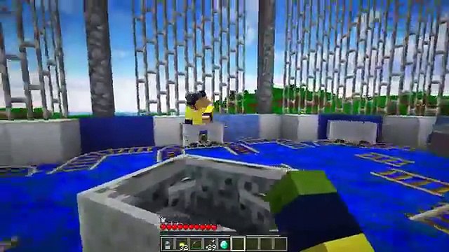 Minecraft School : SAVING MCDONALDS!