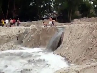 3 Thanh Niên Đùa Giỡn Với Từ Thần Và Cái Kết Đắng