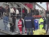 Ragusa - Migranti, Polizia arresta due presunti scafisti (23.01.16)