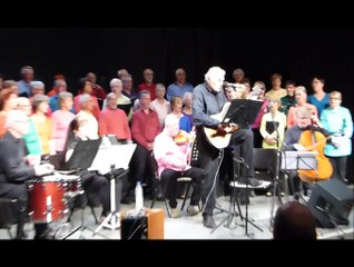 Se Canto : Pierre CHAUCHARD accompagné par la Chorale Chanlibre de Millau