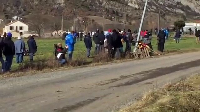 Latvala sort de la route et percute un spectateur (Rallye Monte-Carlo)