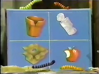 Classic Sesame Street - Oscar\'s School for Worms