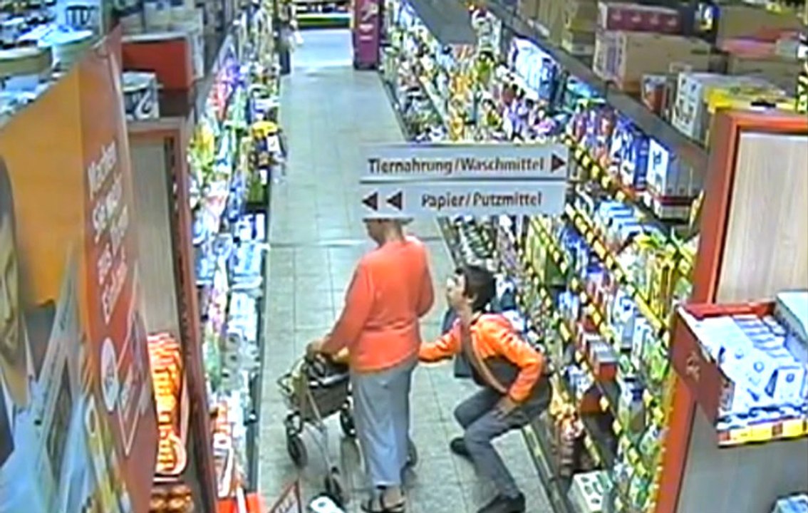 Camera Captures Teen Stealing From Old Woman