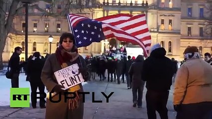 Protesters picket Michigan State Capitol over Flint water crisis (Comic FULL HD 720P)