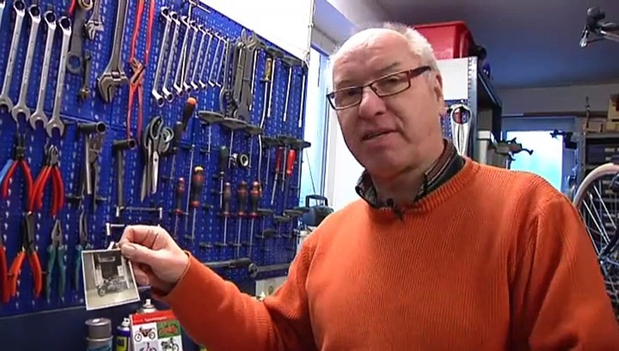 De een gaat vissen, maar ik ga met oude brommers aan de gang - RTV Noord