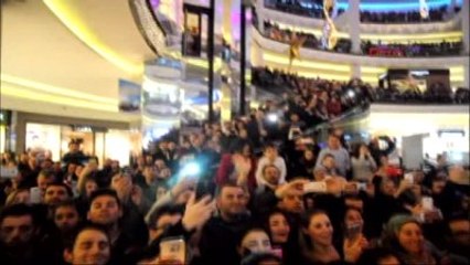 Bursa'da 'Dedemin Fişi' Filmi Galası Büyük İlgi Gördü 🎬