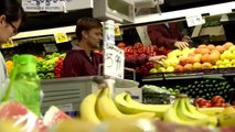 David Goffin picks up some fresh fruit and veg | Australian Open 2016 (720p Full HD)