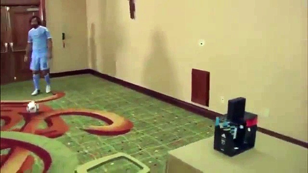 Pirlo vs Lampard vs Keane vs Dempsey vs Gerrard - Challenge 2016