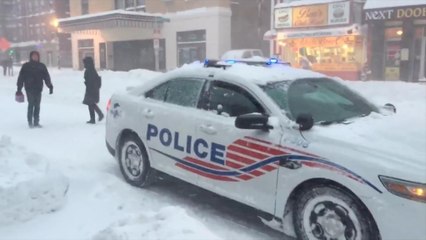 D.C. police cruiser plays &apos;Frozen&apos; soundtrack during blizzard