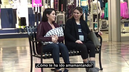 madre amamantando vs. sexy escote, mira reacción de la gente