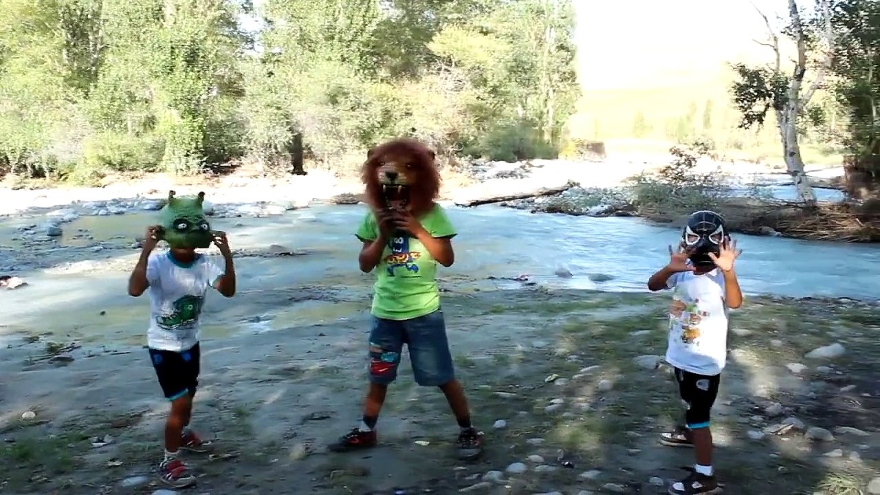 Lollipop Finger Family Nursery Rhyme - Triangle Candy Daddy Finger Song