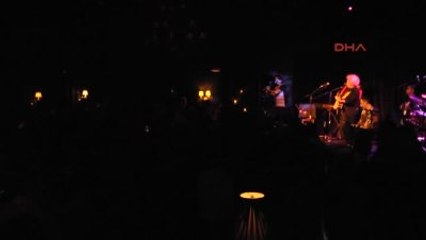 Yeni Türkü New York'ta Coşturdu