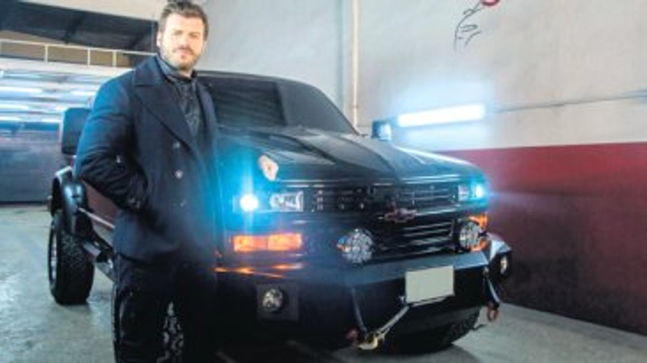 Kıvanç Tatlıtuğ 50 Binlik Araca 200 Bin liralık Modifiye Yaptı