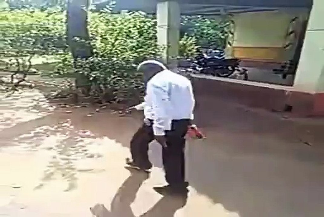 whatsapp funny videos dont drink too much