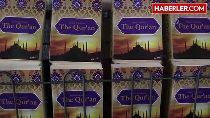 Sultanahmet'te Turistlere İslam'ı Anlatıyor