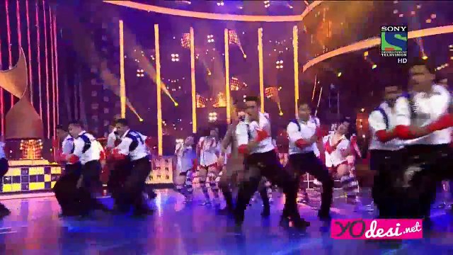 Shahid Kapoor's rocking performance of Star Guild Awards 2016