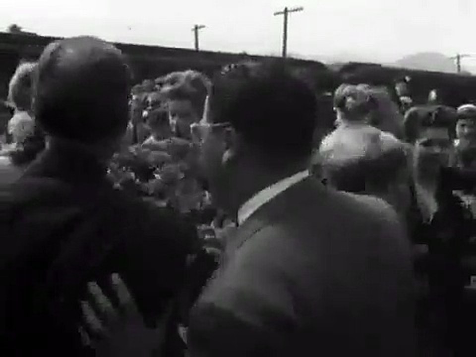 The Lucy Show season 5 EXTRA Lucy Sells Savings Bonds 1