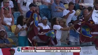 DHDarren-Sammy-30-off-9-Balls-Vs-England-2nd-T20I-2014-