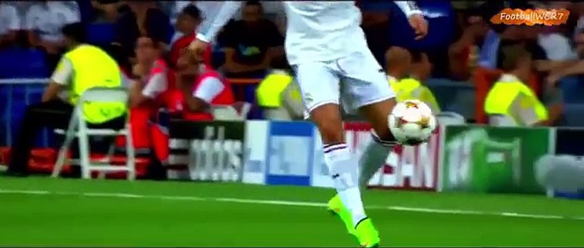 Ronaldo CR7 et Neymar dribbles en 2015 CR7 Ronaldo and Neymar dribbles in 2015