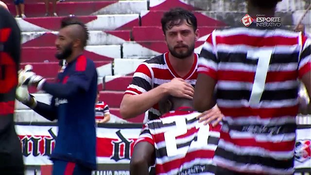 GOL DO SANTA CRUZ! De pênalti, Grafite marca e deixa tudo igual no Arruda