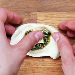 Pesto Mozzarella Cheese Balls