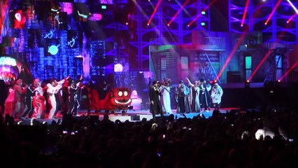 M pokora Les enfoirés