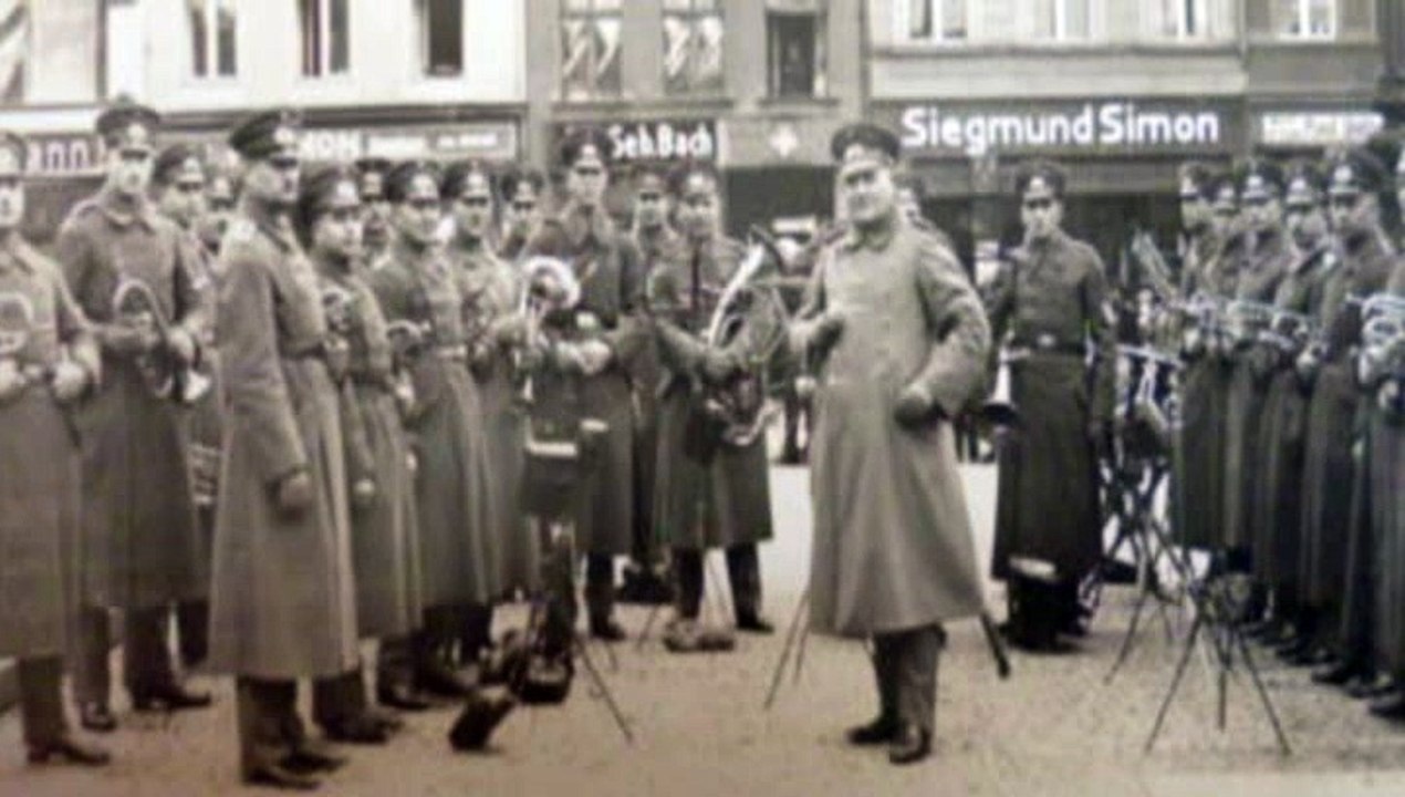 Müde kehrt ein Wandersmann zurück Grosses Militär Orchester