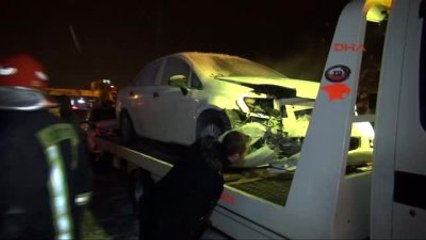 6 Araç Birbirine Girdi 5 Yaralı