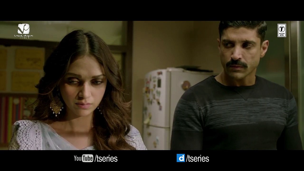 'TU MERE PAAS' Video Song - WAZIR - Amitabh Bachchan, Farhan Akhtar, Aditi Rao Hydari