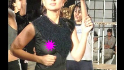 ---Kareena Kapoor Hot Nip Slip