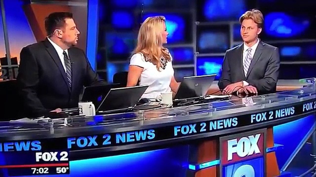 Funniest Laughing News Bloopers - Best News Anchors Can't Stop Laughing ! (Funny Videos 720p)