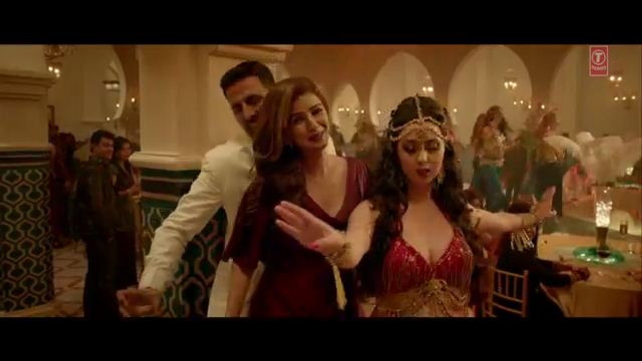 DIL CHEEZ TUJHE DEDI Video Song _ AIRLIFT _ Akshay Kumar _ Ankit Tiwari, Arijit Singh - YTPak.com