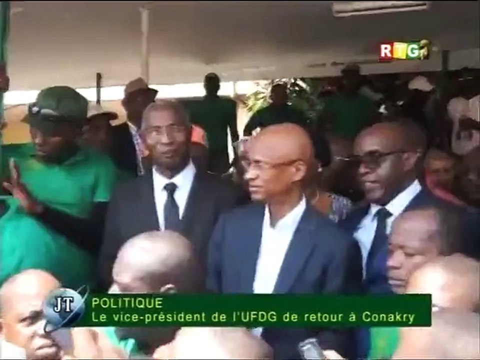 Retour triomphale de Bah Oury  UFDG à Conakry reportage de la RTG