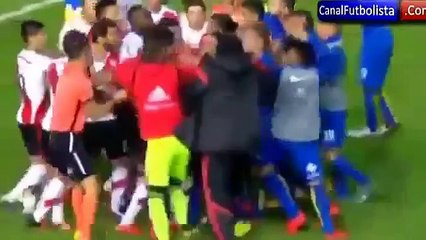 Boca-River è rissa- testata a Tevez